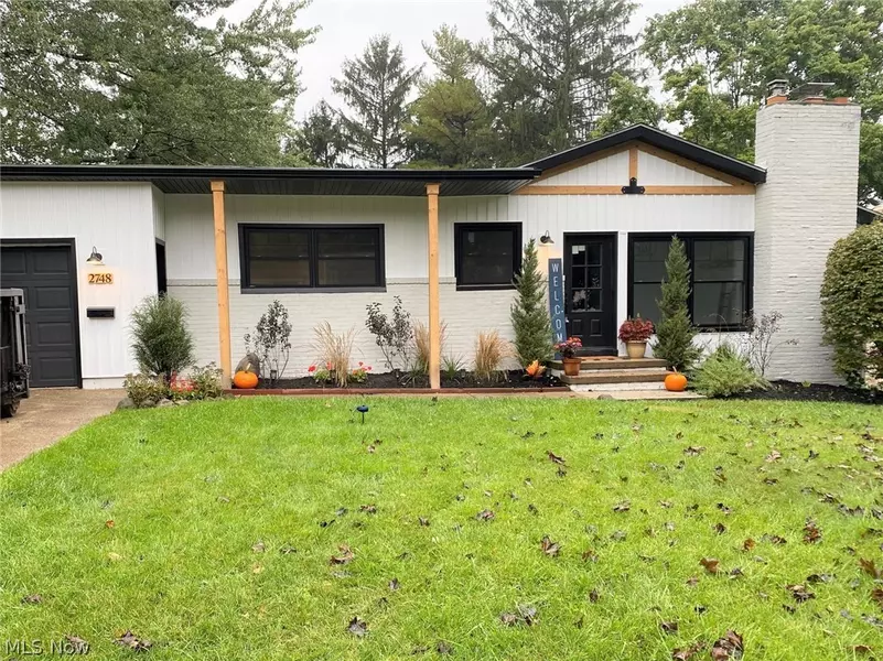 2748 Cedar Hill RD, Cuyahoga Falls, OH 44223