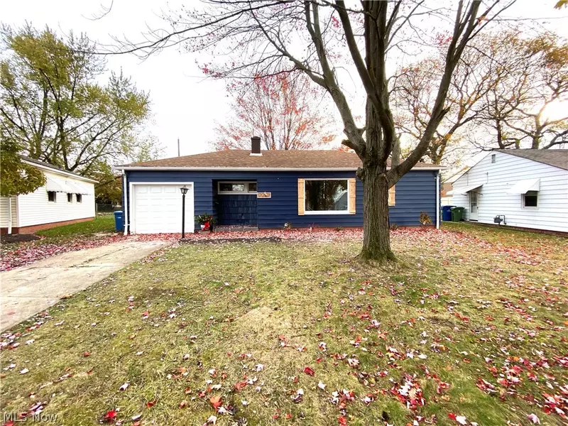 10061 Lynden OVAL, Parma Heights, OH 44130