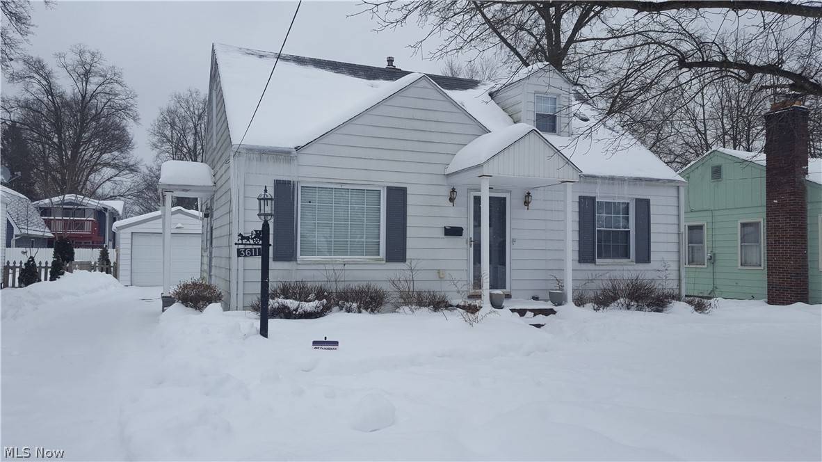 3611 Cascade DR, Youngstown, OH 44511