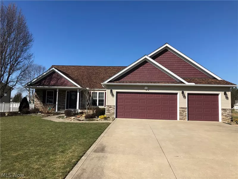 6811 River Walk DR, Valley City, OH 44280