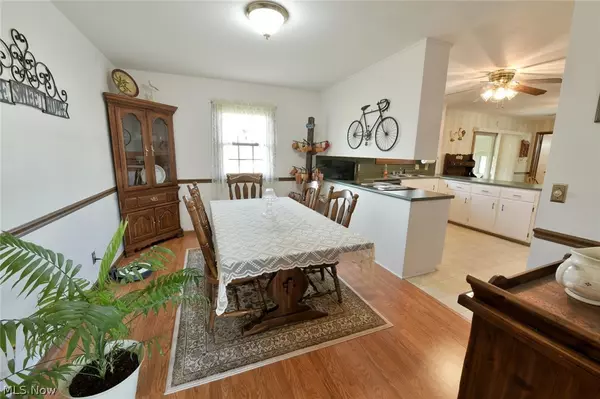 Zanesville, OH 43701,2885 E Military RD