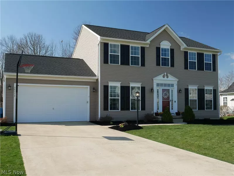 34773 Hardwood DR, North Ridgeville, OH 44039