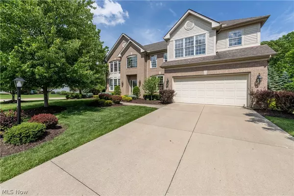 Strongsville, OH 44149,11921 Fox Grove