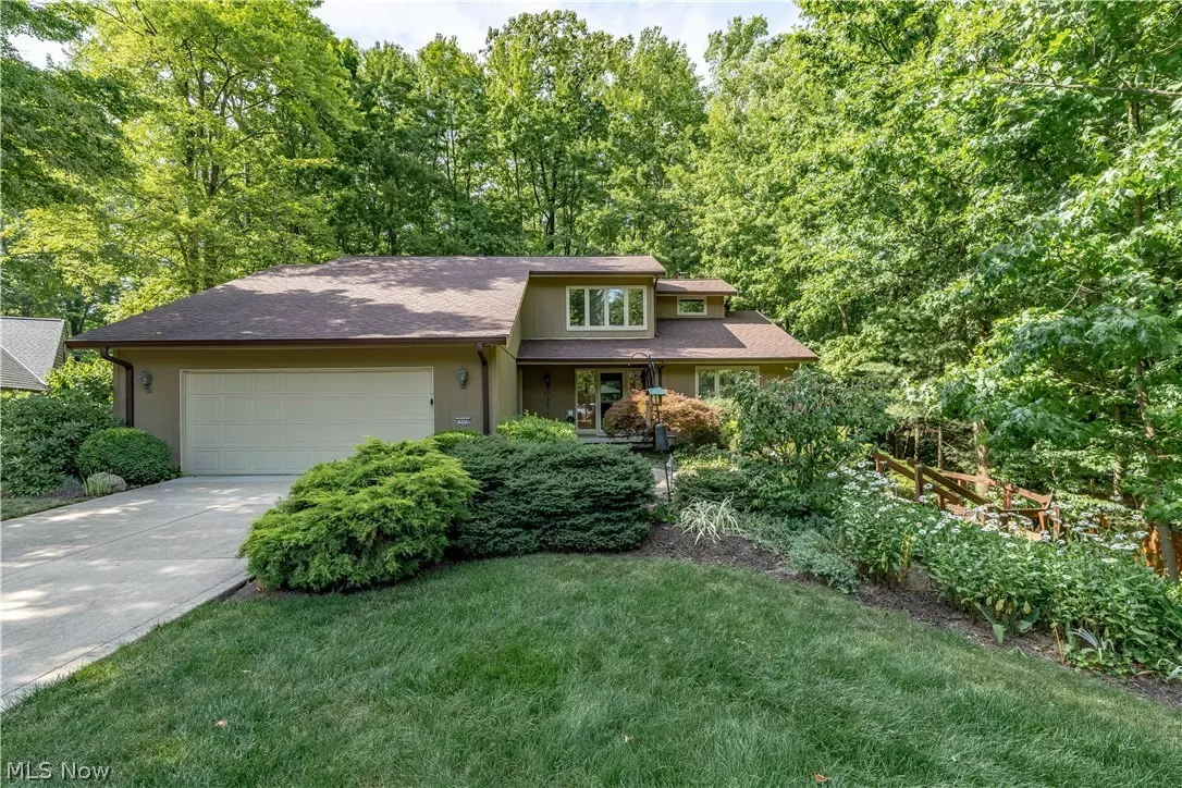 Strongsville, OH 44149,19456 Tawny Brook LN