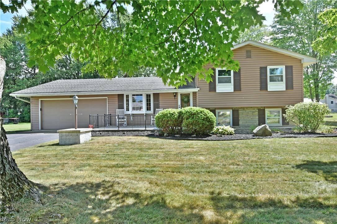 5033 Sampson DR,  Youngstown,  OH 44505