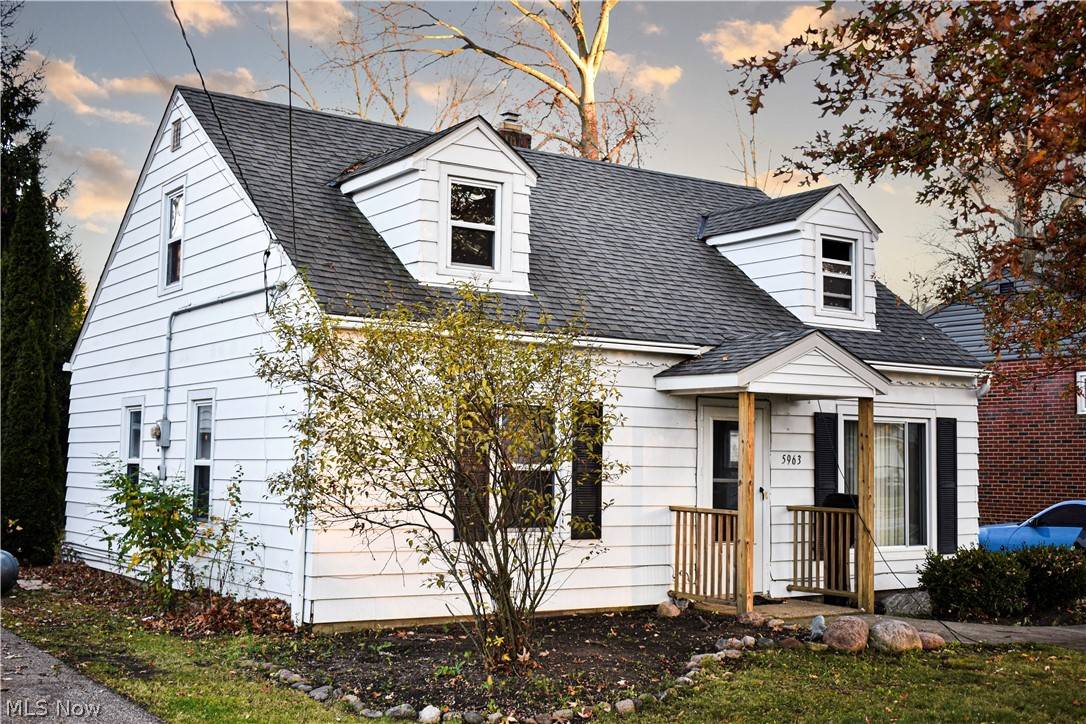 5963 Porter RD, North Olmsted, OH 44070