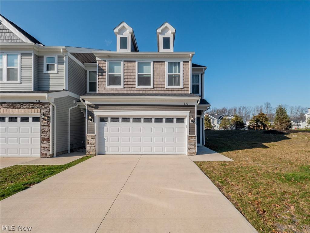 830 S Greenway DR, Westlake, OH 44145