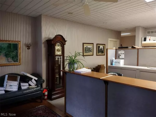 Elyria, OH 44035,134 Middle AVE