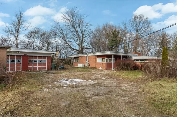 Willoughby Hills, OH 44094,36391 Maple Grove RD
