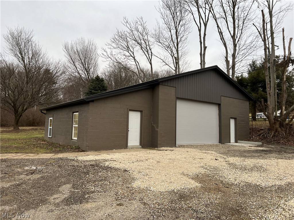 East Canton, OH 44730,1364 Miday AVE NE