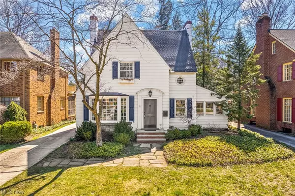 19143 Coffinberry BLVD, Fairview Park, OH 44126