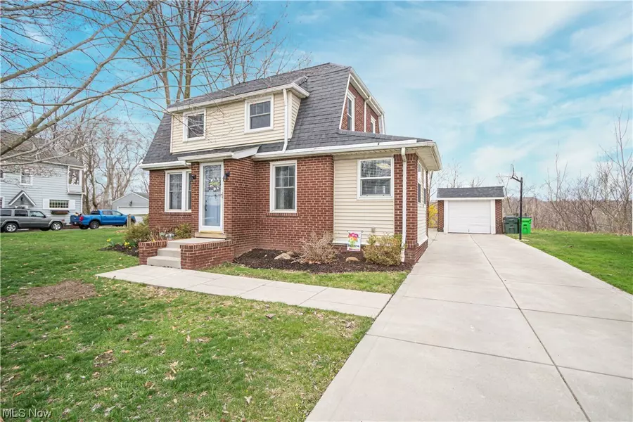 1201 E Schaaf RD, Brooklyn Heights, OH 44131