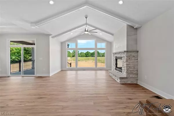 Sagamore Hills, OH 44067,11909 Hawthorne DR