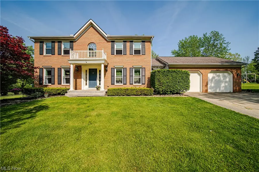 16521 Haskins RD, Chagrin Falls, OH 44023