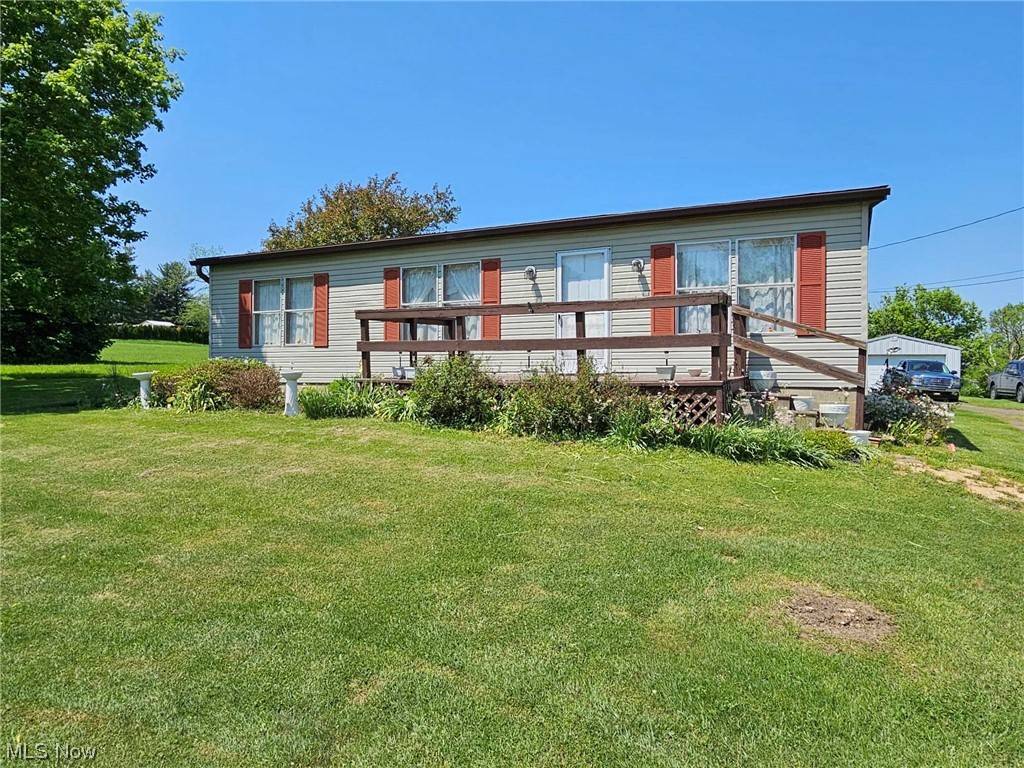 4085 Chandlersville RD, Zanesville, OH 43701