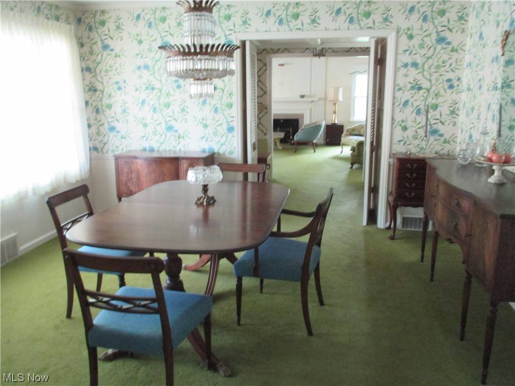Rocky River, OH 44116,2155 Valley View