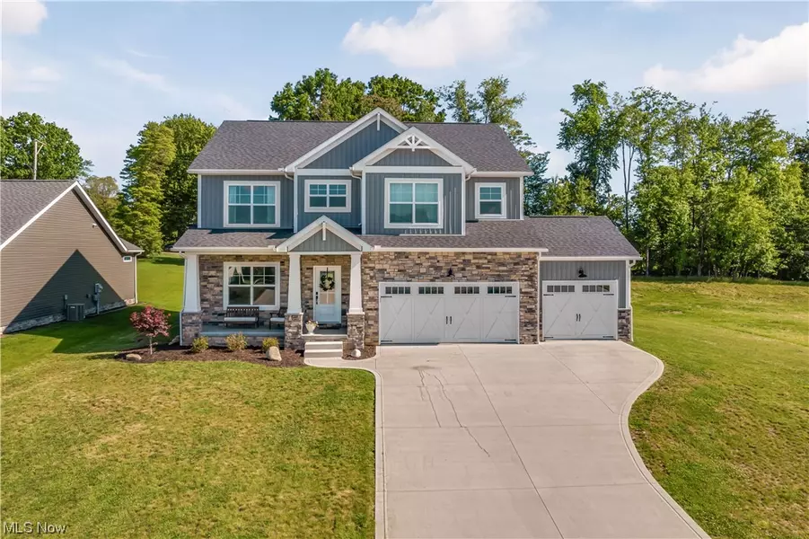 5631 Shadow Ridge CIR NW, North Canton, OH 44720