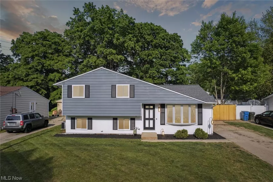 5777 Olive AVE, North Ridgeville, OH 44039