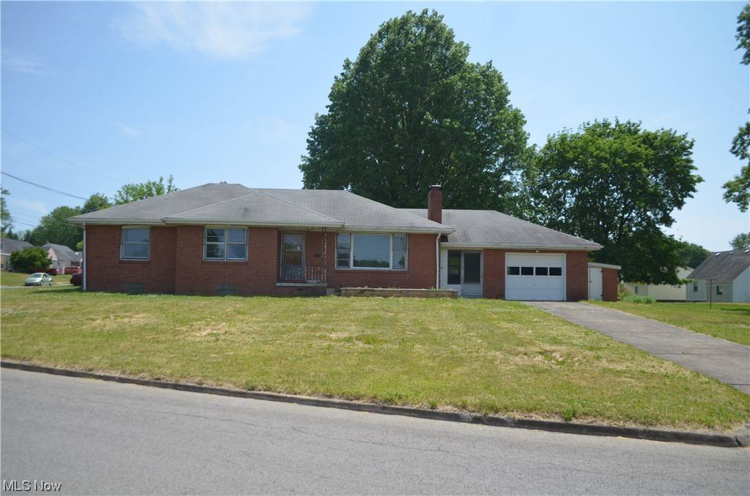 77 Gorretti, Campbell, OH 44405