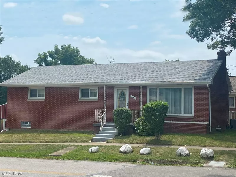 1342 Shannon AVE, Barberton, OH 44203