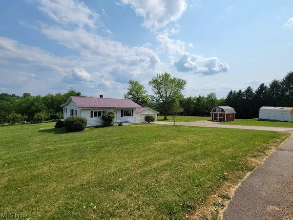Adena, OH 43901,51860 Hollyview DR