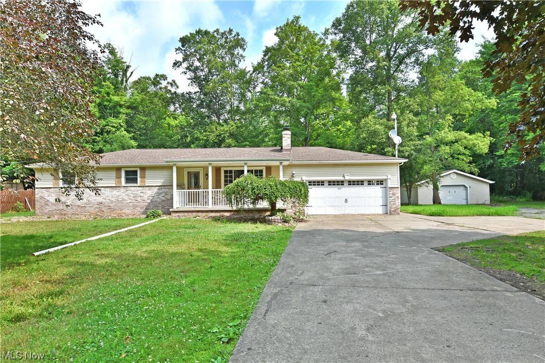 3340 Carson Salt Springs RD, Newton Falls, OH 44444