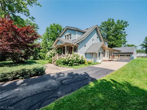 137 Avon Belden RD, Avon Lake, OH 44012