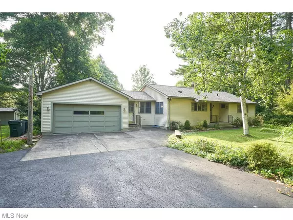 3260 Medina Line RD, Richfield, OH 44286