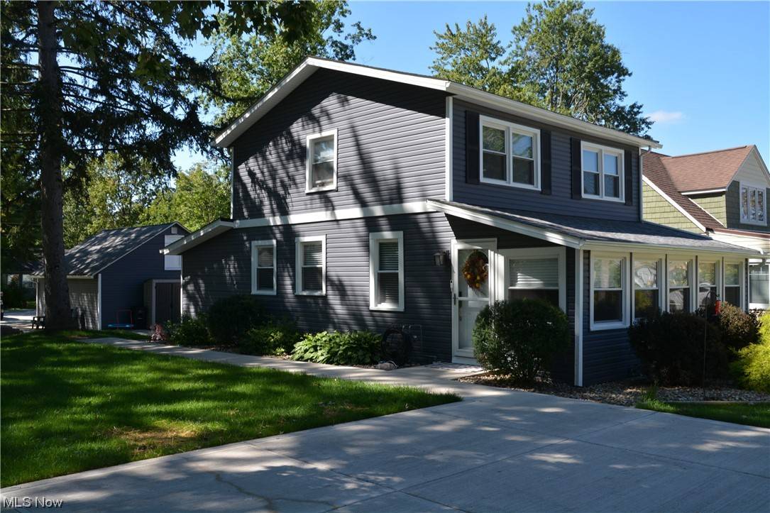 83 Lakefield LN, Chippewa Lake, OH 44215