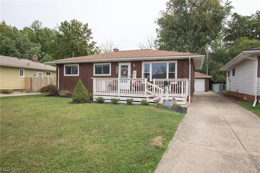 327 Erieview BLVD, Sheffield Lake, OH 44054