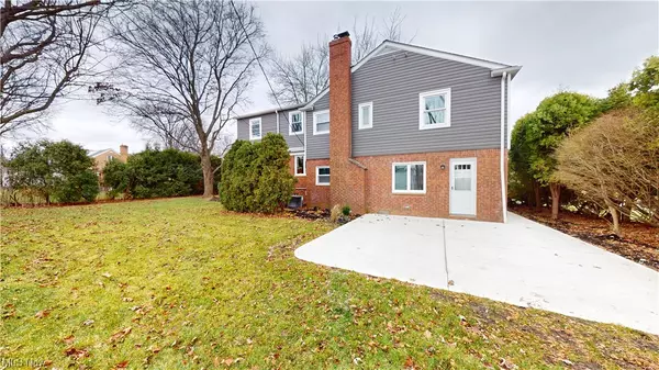 Rocky River, OH 44116,2625 Carmen DR