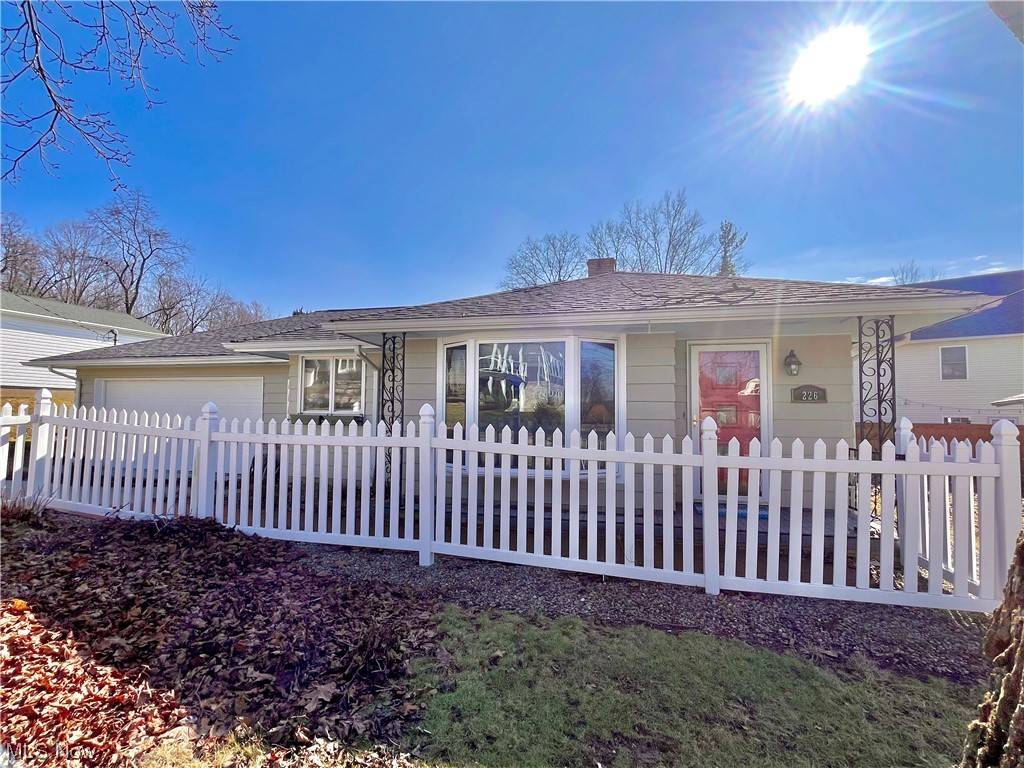 226 Willowwood, Chippewa Lake, OH 44215