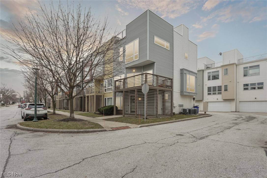 1256 W 74th ST, Cleveland, OH 44102