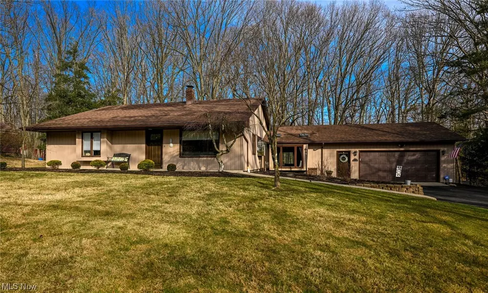 6131 Oakes RD, Brecksville, OH 44141