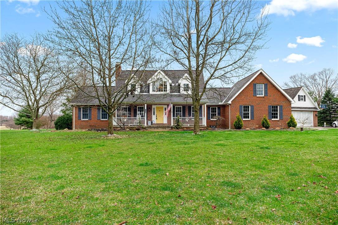 11031 Detwiler RD, Columbiana, OH 44408
