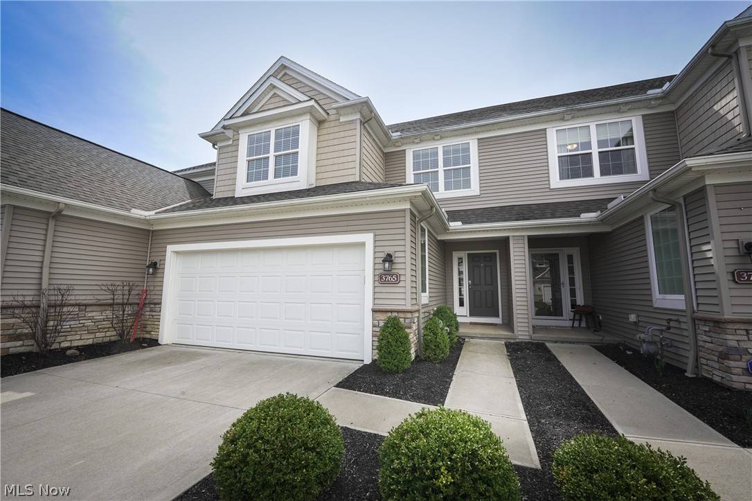 3765 Retreat DR, Medina, OH 44256