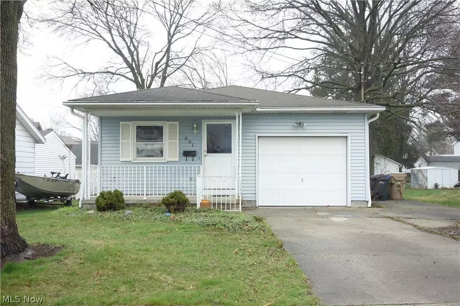 631 Insande AVE, Cuyahoga Falls, OH 44221