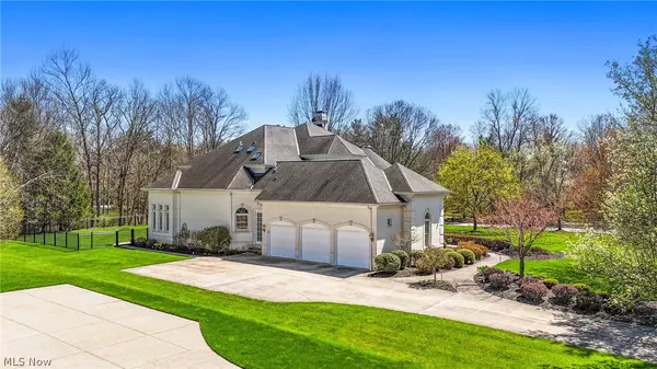 Brecksville, OH 44141,9245 Province LN