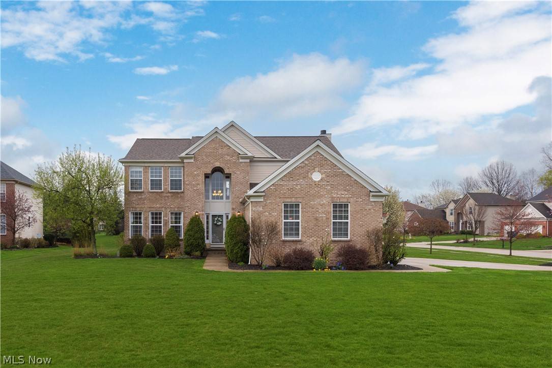 2817 Redwick CT, Avon, OH 44011