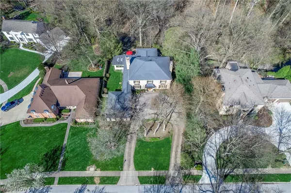 Westlake, OH 44145,1362 Glenbrook LN