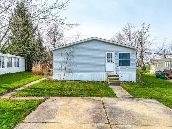 Streetsboro, OH 44241,1490 Guenevere DR