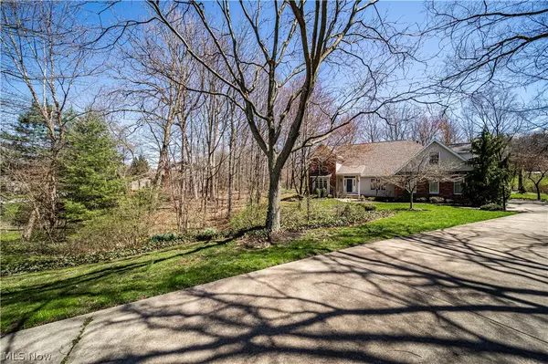 Mentor, OH 44060,7985 Woods Edge CT