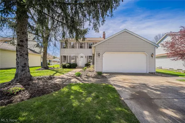 9752 Wainwright TER,  Olmsted Falls,  OH 44138