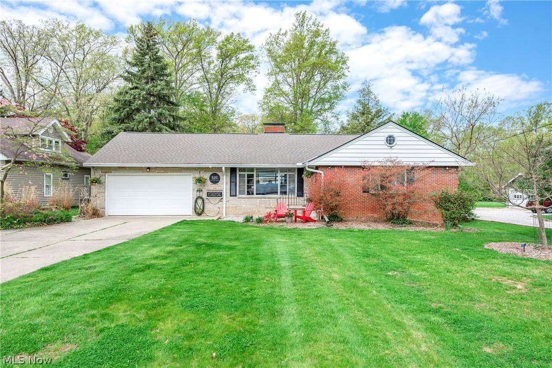 526 Upland RD, Bay Village, OH 44140