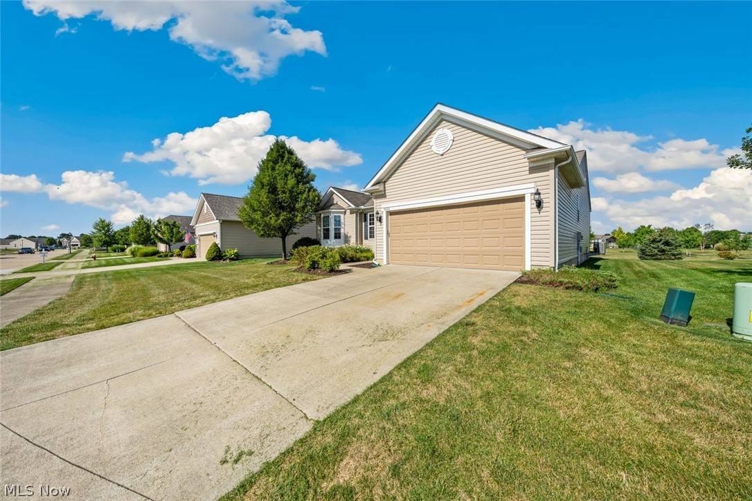 North Ridgeville, OH 44039,9460 Foxboro DR