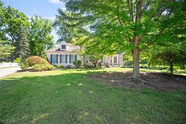 85 Melrose DR, Painesville Township, OH 44077