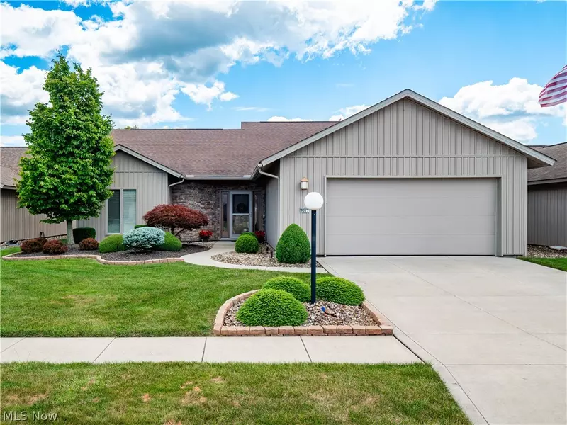 9017 Nesthaven WAY, North Ridgeville, OH 44039