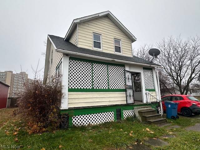 213 W 16th ST, Lorain, OH 44052