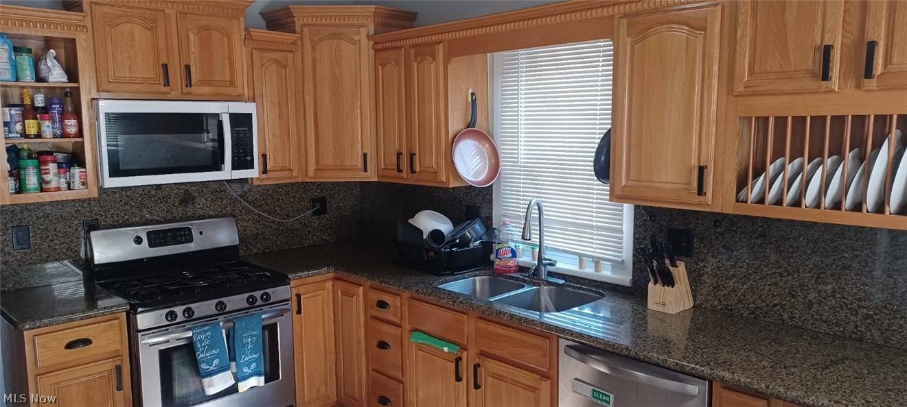 Cleveland, OH 44109,3908 W 36 ST