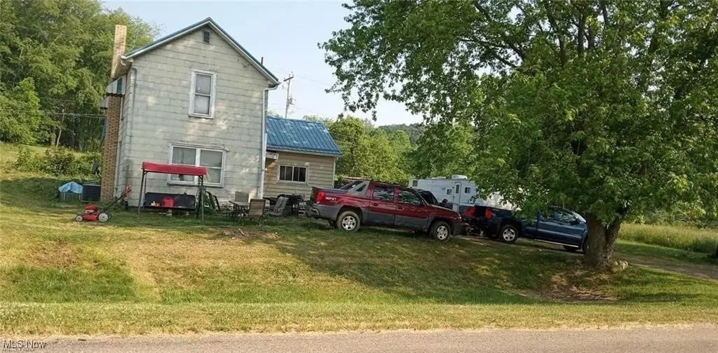 Newcomerstown, OH 43832,4980 Beagle Club RD